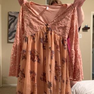 Dress with see thru sleeves